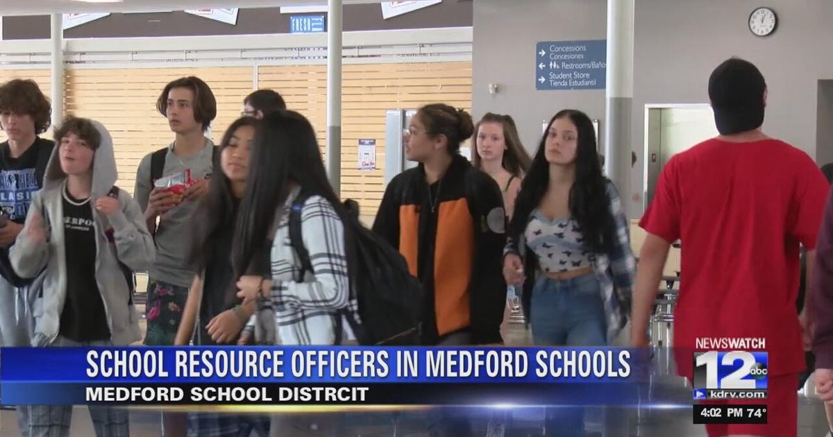School Resource Officer in Medford schools ensures students' safety