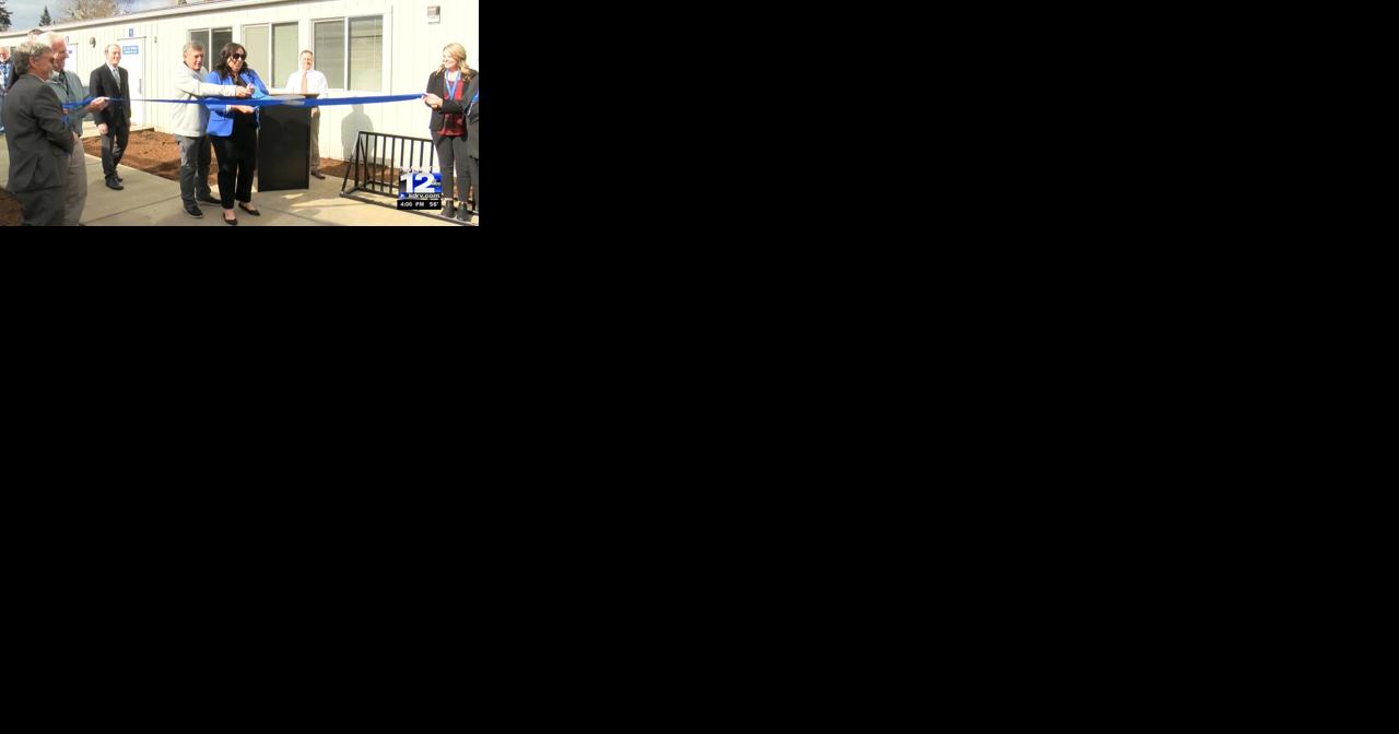 Grants Pass School District cuts ribbon on new campus - Vimarsana News