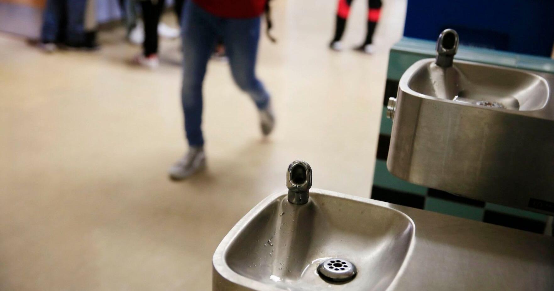 How water-bottle fill stations can impact children's health, according to a new study | HealthWatch - Vimarsana News