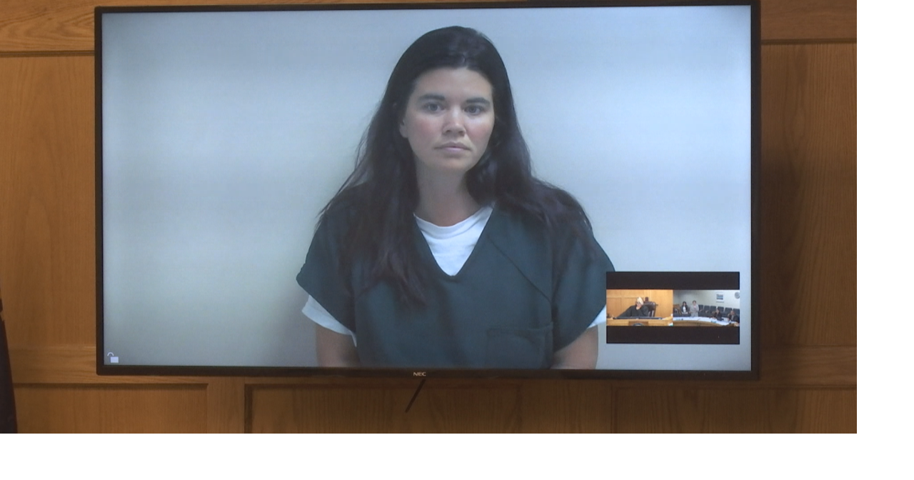 Former Eagle Point School District employee accepts plea deal