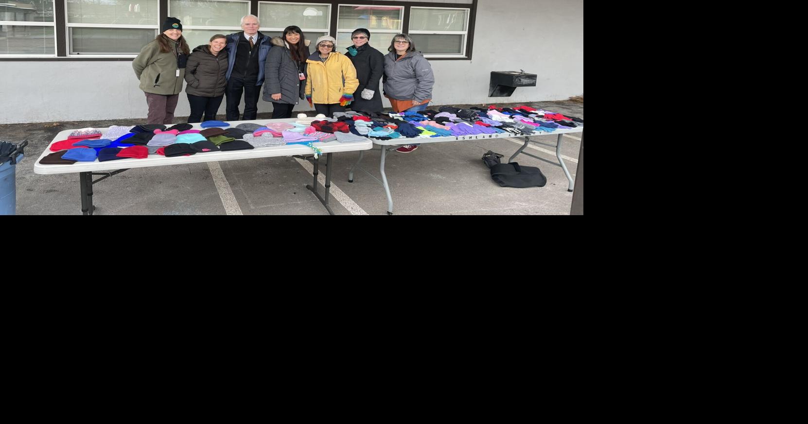 PhoenixTalent School District hosts hats, gloves and mittens drive