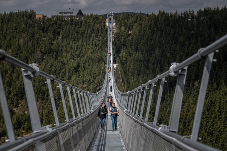 Spectacular world's longest suspension footbridge opens in Czech Republic