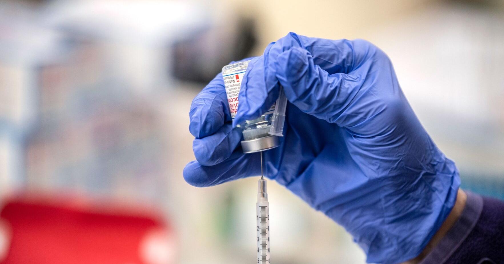 Covid-flu combination vaccine shows positive results in late-stage trial, Moderna says - Vimarsana News