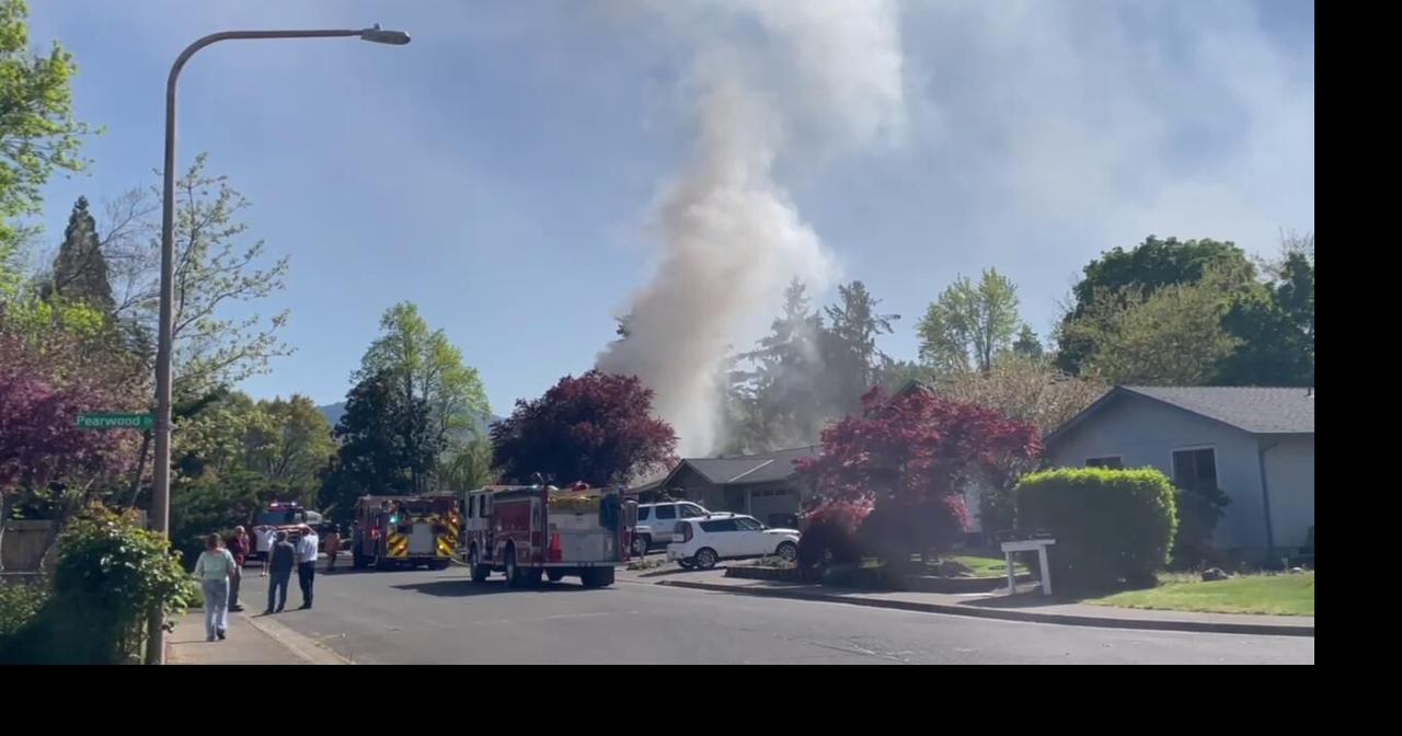 Structure fire knocked down in South Medford Top Stories kdrv