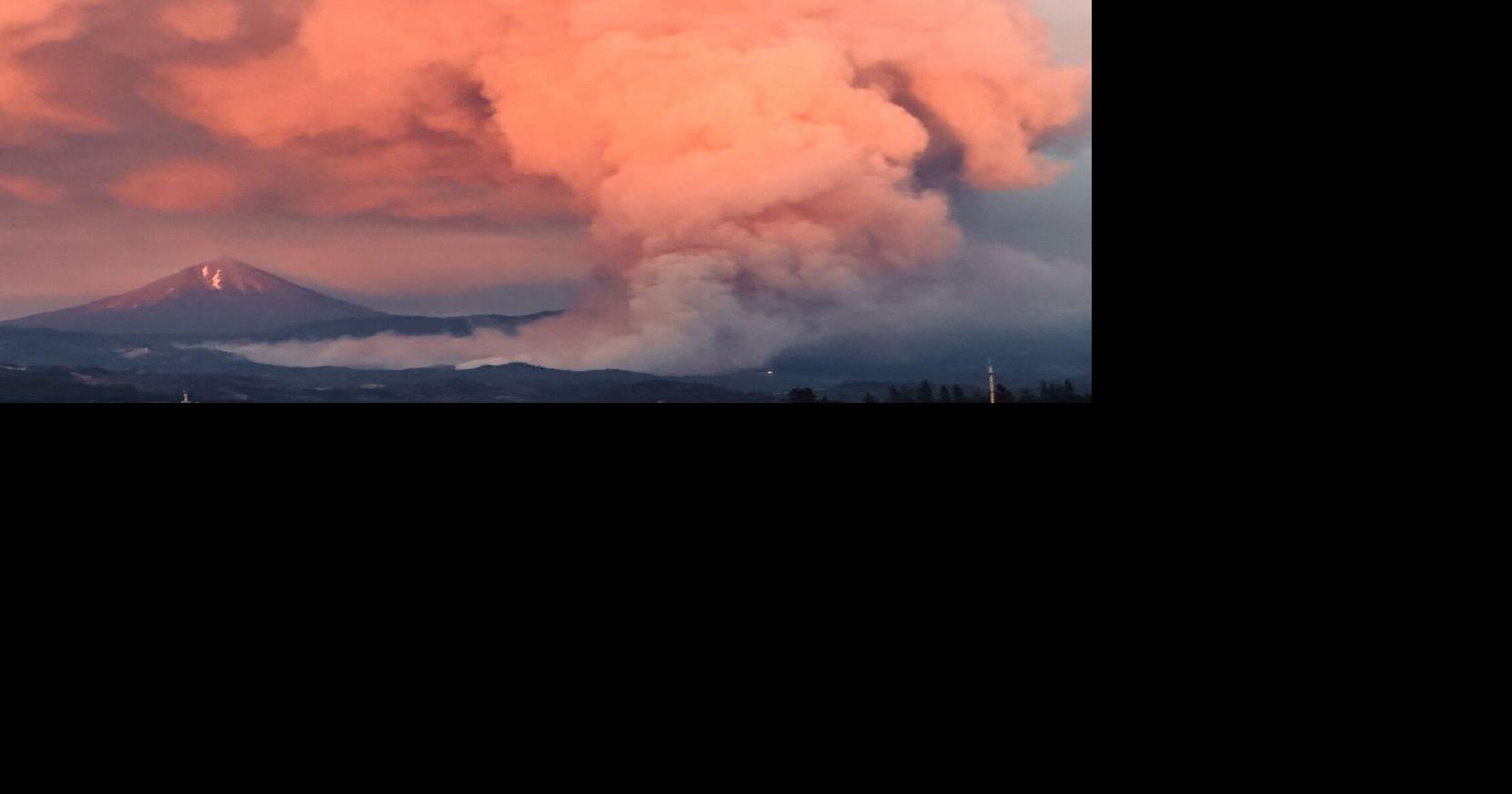 We asked for your photos of the Salt Creek Fire. You delivered ...
