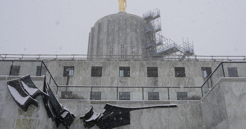 Oregon bill aims to protect transgender rights and health privacy