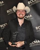 Award-winning  country singer going back out on the road