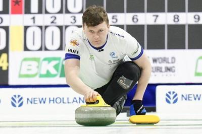 World champion Mouat beats Dropkin in early draw at season-ending Grand Slam event