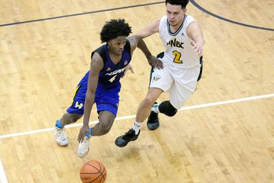 Moallin Heat Hoops Sweep T Wolves Sports Kelownadailycourier Ca