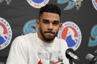 AP source: Evander Kane joining Oilers after being cleared by NHL