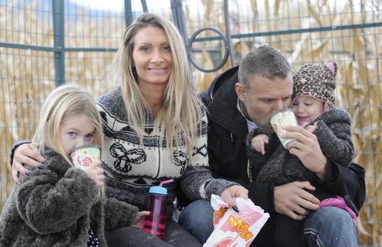 Kelowna Corn Maze Gallery kelownadailycourier.ca