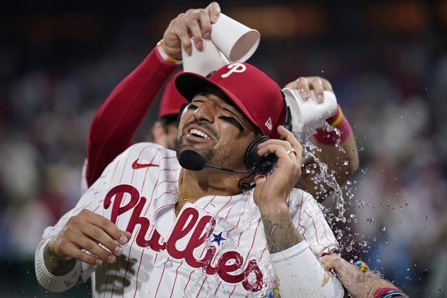 Kyle Schwarber, Nick Castellanos come up big for Phillies in 8-4