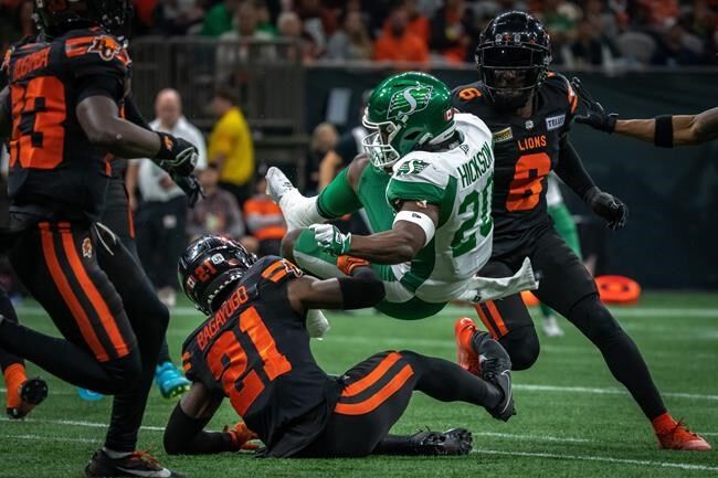 B.C. Lions beat Saskatchewan Roughriders 33-26 to clinch home playoff date, National Sports