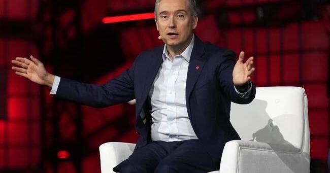 World entering 'period of uncertainty' as AI makes advances: Hinton - Vimarsana News