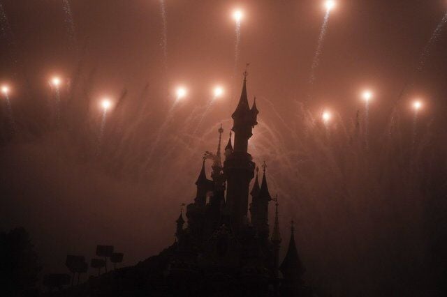 Disneyland Paris unveils spectacular nighttime show using Paris Games laser technology