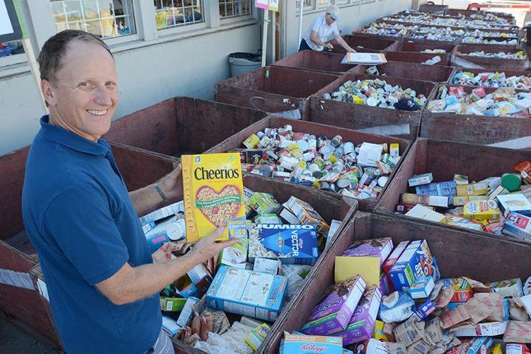 Thanksgiving food drive 1