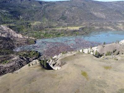 Disaster threat from ѻý landslide's river waters decreases, says emergency minister
