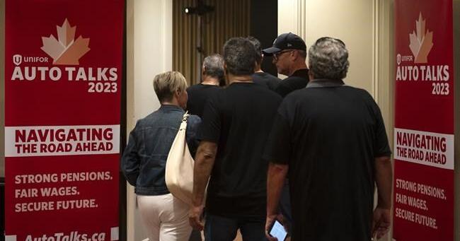 Unifor talks with Stellantis head into final weekend before deadline - Vimarsana News