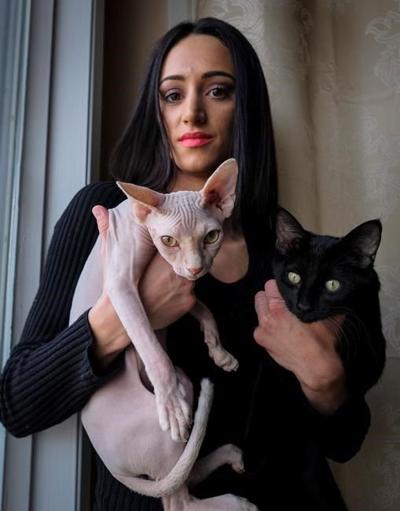 Not What You Sphynx Women Bought Pricey Hairless Felines That