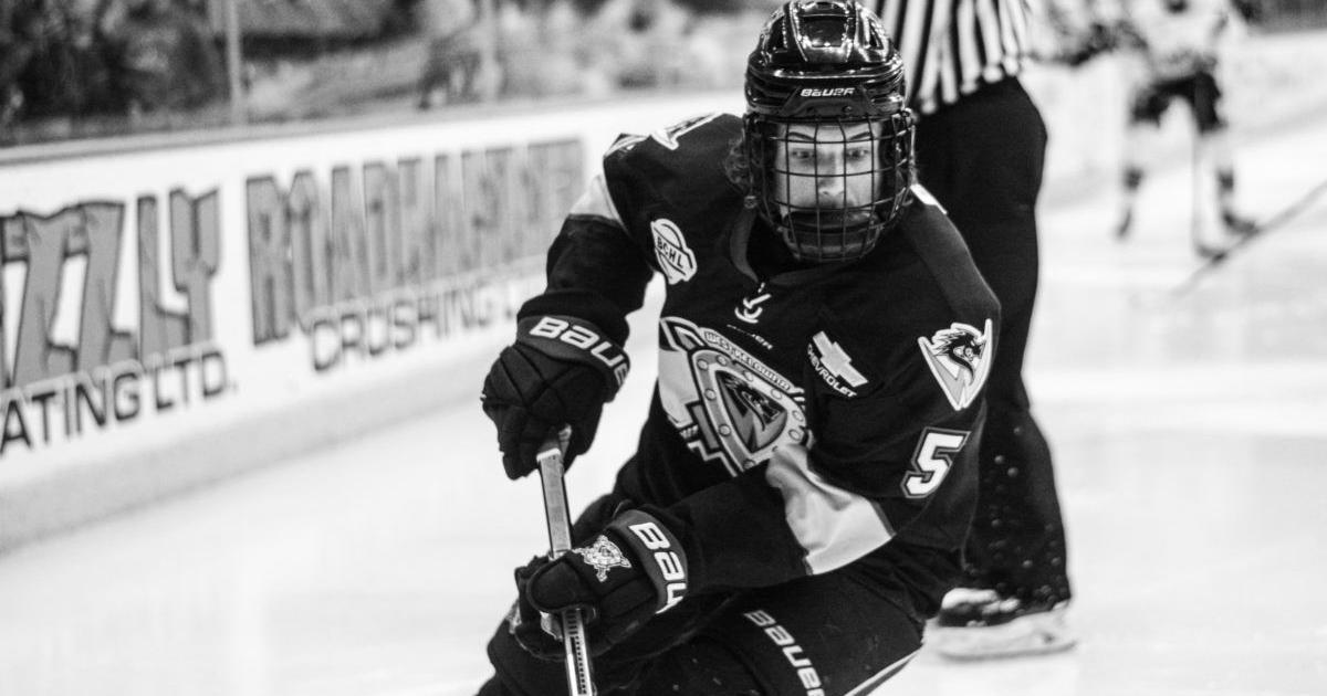 Defenceman makes college choice early