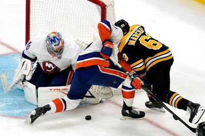 Varlamov's strong play has Islanders on brink of semifinals
