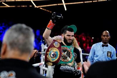 Beterbiev beats Bivol to become undisputed light heavyweight champion