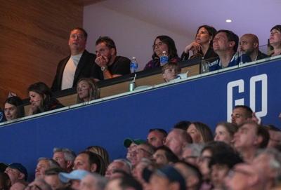 Alberta Premier Smith says she's invited Prime Minister Carney to Oilers game