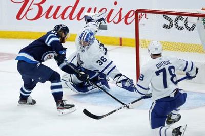 Connor scores twice, Jets beat Leafs in regular-season finale