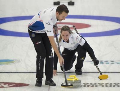 Homan, Bottcher remain undefeated at Canadian mixed doubles curling trials