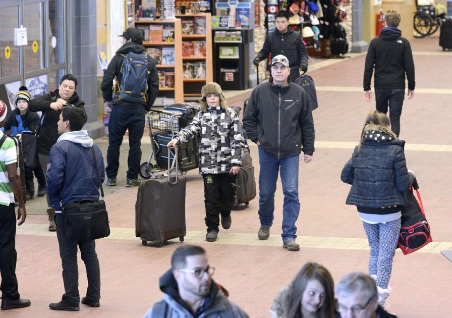 Passenger numbers dip at Kelowna airport | News - The Daily Courier