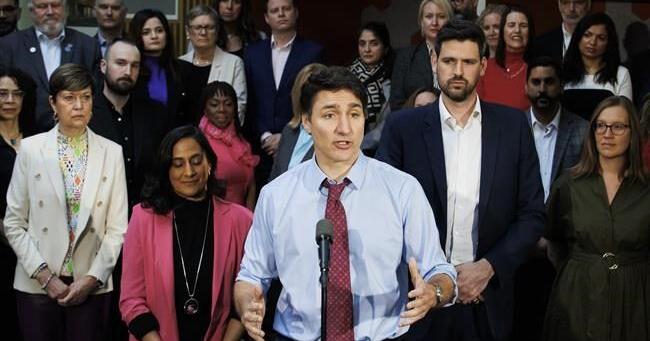 Poilievre will do 'anything to win,' must condemn Alex Jones endorsement: Trudeau - Vimarsana News