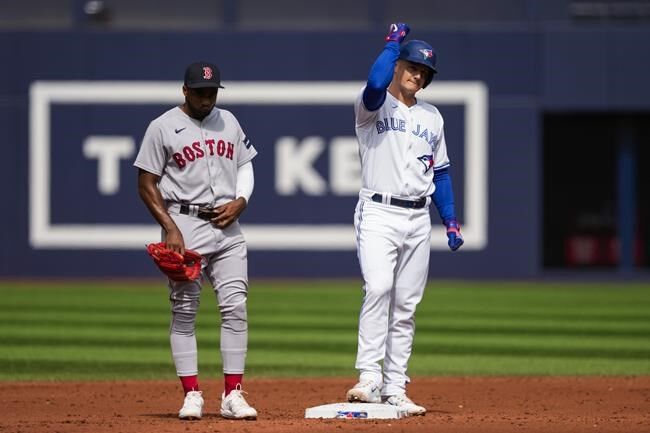 Blue Jays third baseman Matt Chapman returns to game lineup after finger  injury 