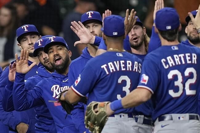 Should the Texas Rangers be concerned about Taveras' early struggles?