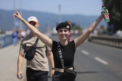 Controversial right-wing singer Marko Perkovic draws tens of thousands to Zagreb concert