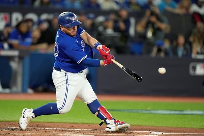 TORONTO, ON - SEPTEMBER 26: Toronto Blue Jays Catcher Alejandro