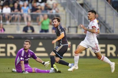 Deandre Kerr scores in injury time as Toronto FC plays Philadelphia Union to 1-1 draw