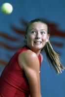 Sharapova retires from tennis at age 32 with 5 Slam titles
