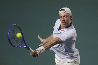 Shapovalov reels in Mifel Tennis Open men's singles title with straight-sets victory