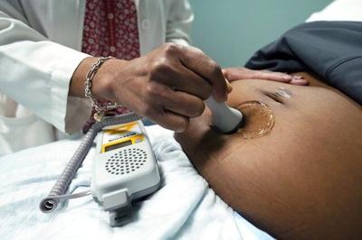COVID vaccine 'strongly recommended' during pregnancy, Canadian doctors say