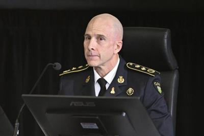 Top officer says Canada's laws are 'inadequate' to fight cross-border crime