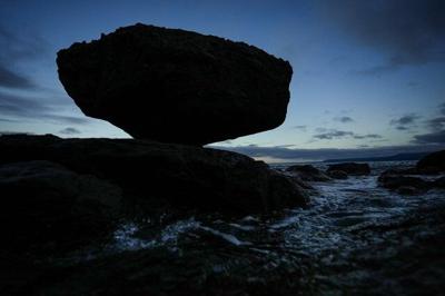 Study maps 'megathrust' quake zone off northern ѻý, but risk may be far in future