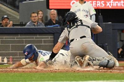 Rice's late homer lifts Yankees over Blue Jays 5-4 to cut Toronto's AL East lead to 3