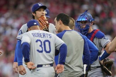 Shohei Ohtani leaves mound with trainer after throwing 6 straight balls, including 2 wild pitches