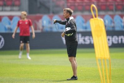 Marsch challenges Vancouver soccer fans to show up for Canadaѻý Gold Cup opener