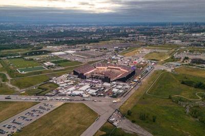 Coldplay frontman Chris Martin says he never meant to insult Toronto's Rogers Stadium