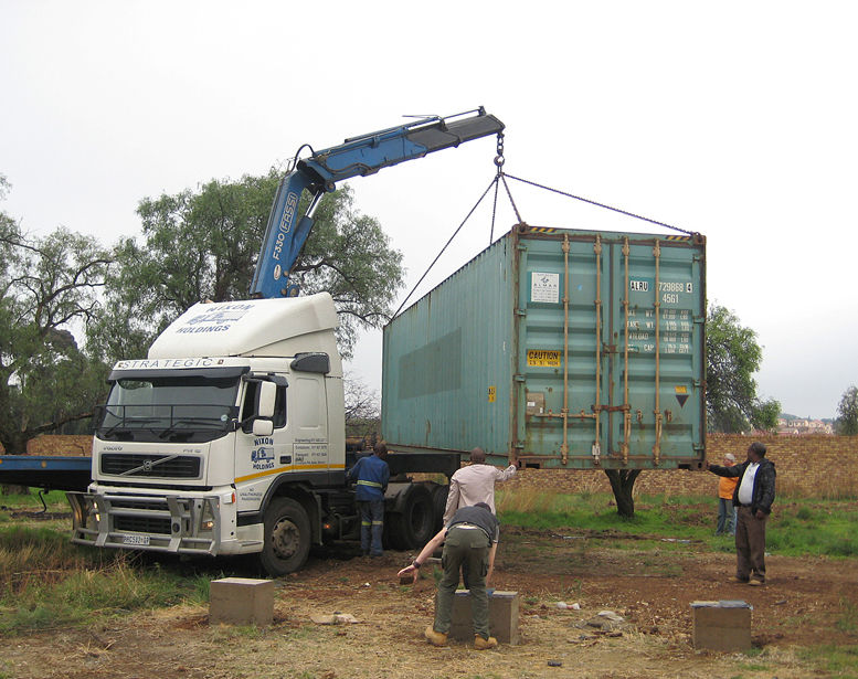 Making homes out of shipping containers News kelownadailycourier.ca