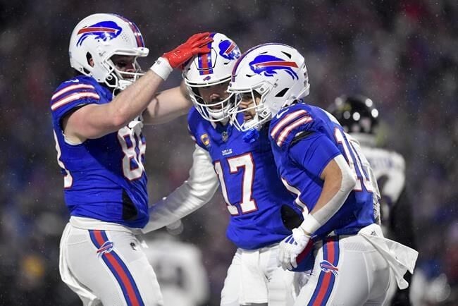 Allen scores 2 TDs, Bills force 3 turnovers to beat Ravens 27-25