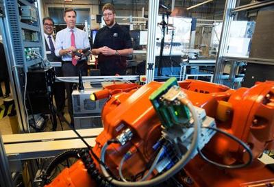 Feds Urged To Improve Transition >> A Robot Job Invasion U S Feds Shrug It Off Canada Feds Fret So Feds Urged To Improve Transition >> A Robot Job Invasion U S Feds Shrug It Off Canada Feds Fret So