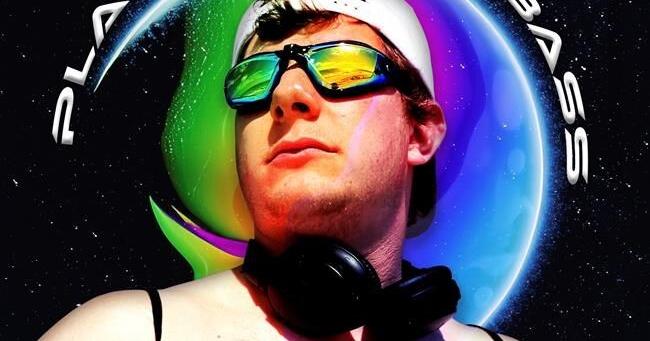Why you can't get 'Planet of the Bass,' the playful '90s Eurodance parody, out of your head - Vimarsana News