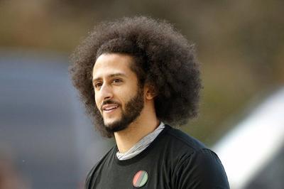 Kaepernick, Lynch turn to hockey to help Diversity Alliance host tournament for children in Toronto
